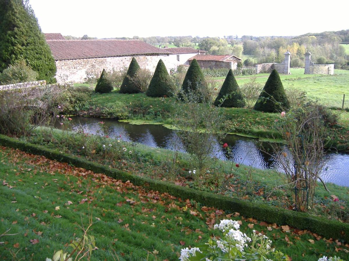 Chateau Du Fraisse Nouic Exteriör bild